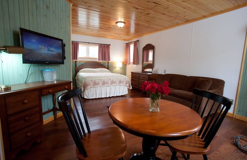 Claryville Hotel | Blue Hill Lodge