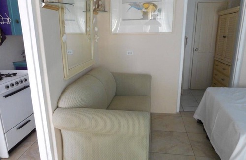 Hamilton House | Blue Horizons Guest House - Room # 8