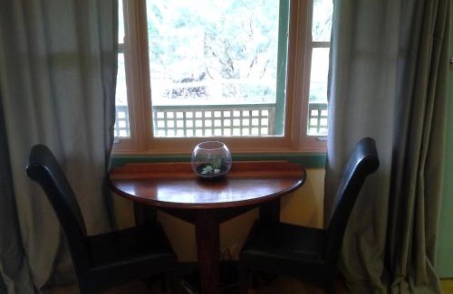 Mount Cole House | Blue House at Mountainside Wines