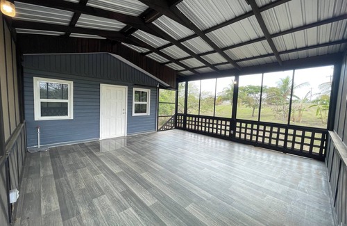 Spanish Lookout House | Blue House Bungalow