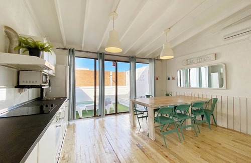 Provencals del Poblenou House | Blue house. House with private pool. Next to the beach