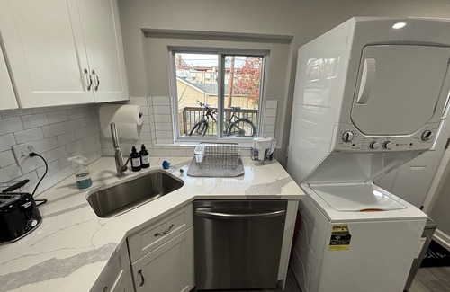 Hampden Apartment | Blue House in Hampden