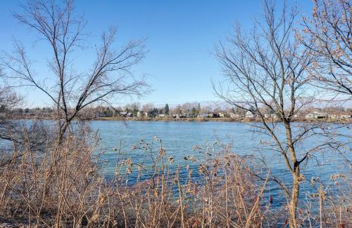 Mont-St-Hilaire Apartment | Blue House on the River