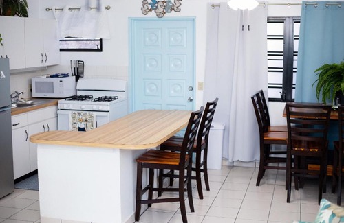 Estate Demarara Apartment | Blue House