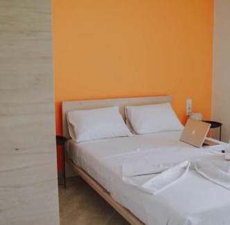 Pidima Kyras Apartment | Blue in Green South