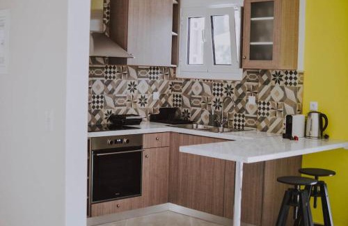 Pidima Kyras Apartment | Blue in Green South
