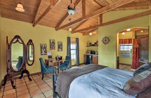 Pittsburg Apartment | Blue Jay Cottage - Pittsburg Studio on Winery!