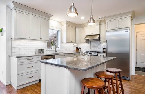 Markdale Cottage | Blue Jay Estates - 2 Acres with Private Pool