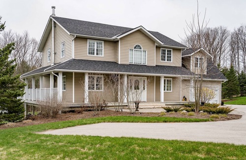 Markdale Cottage | Blue Jay Estates - 2 Acres with Private Pool