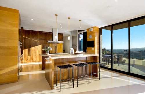 The Bird Streets Villa | Blue Jay Modern