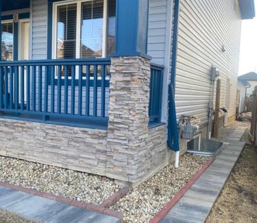 Southeast Edmonton Bed & Breakfast | Blue Kuti B&B