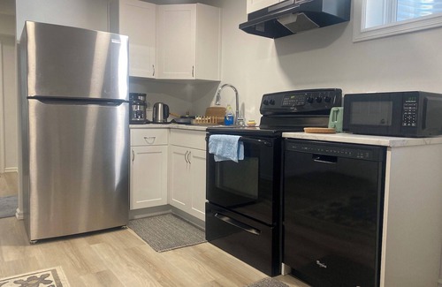 Southeast Edmonton Bed & Breakfast | Blue Kuti B&B