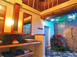 Nanuya Resort | Blue Lagoon Beach Resort
