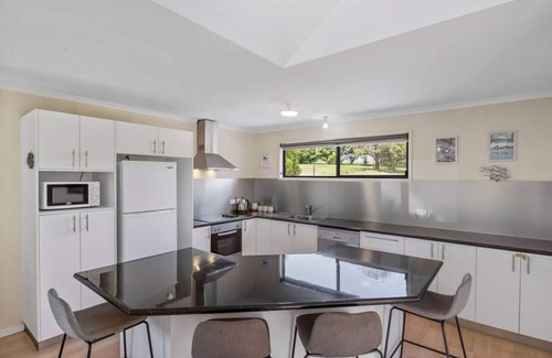 Falmouth House | Blue Lagoon Coastal Retreat - Falmouth