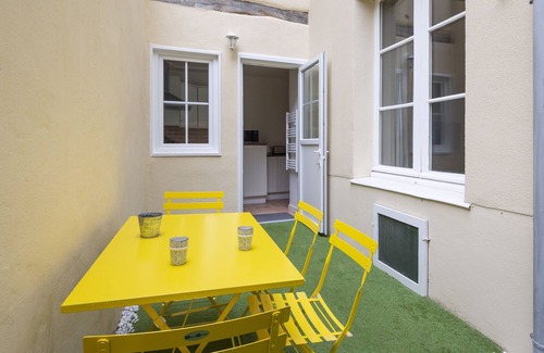 Saint-Helier Apartment | Blue Lagoon - One Bedroom Apartment, Sleeps 4