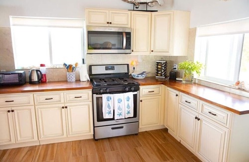 Gregory Town House | Blue Love Point 5 Bedroom Home