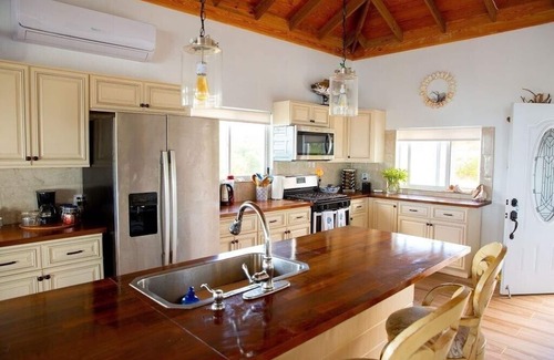 Gregory Town House | Blue Love Point 5 Bedroom Home
