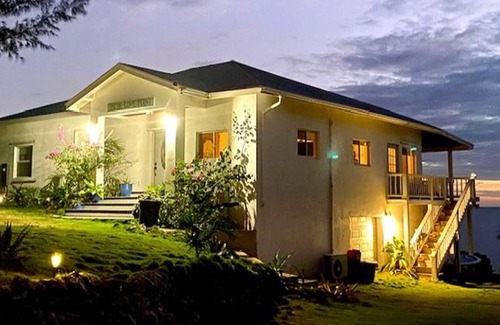 Gregory Town House | Blue Love Point by Eleuthera Vacation Rentals