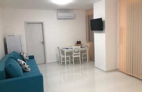 Sozopol Apartment | Blue Magenta 1