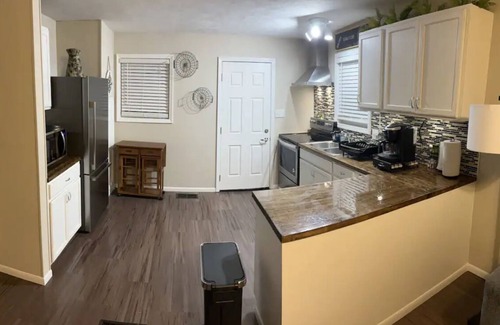 McComb Apartment | Blue Magnolia