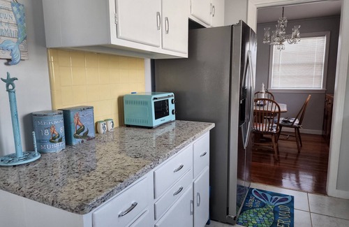 Seabreeze Park House | Blue Mermaid Cozy Magical Beach Retreat - Just Steps to the Beach