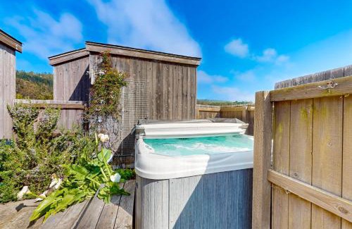 Sea Ranch House | Blue Mermaid