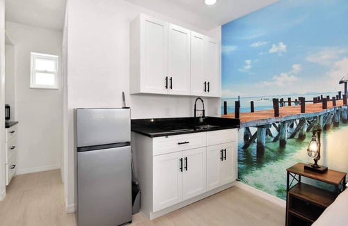 Daytona Beach Shores Apartment | Blue Mist Motel - Room #7