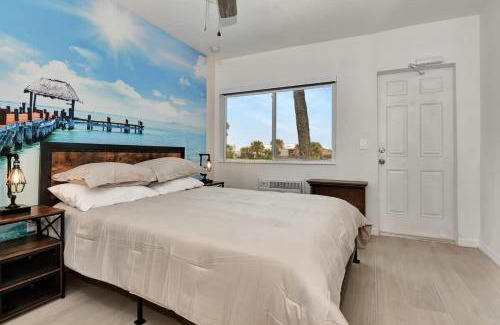Daytona Beach Shores Apartment | Blue Mist Motel - Room #7