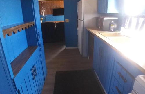 Apple Valley Apartment | Blue mobile home