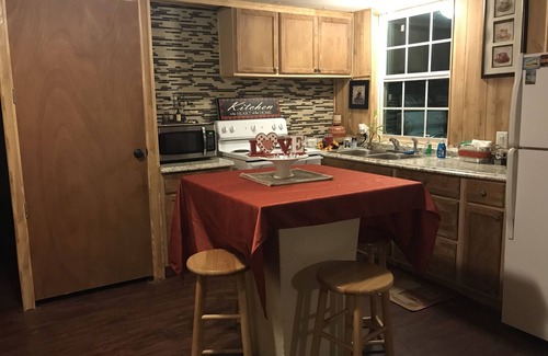 Willis Bed & Breakfast | Blue moon Quaint cabins the woods