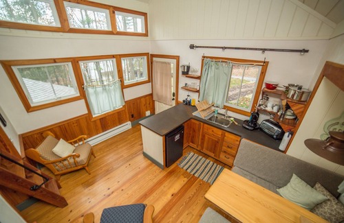 McHenry Cabin | Blue Moon Rising