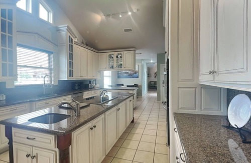Isla Del Sol House | Blue Moon | Waterfront Home near the Beach.
