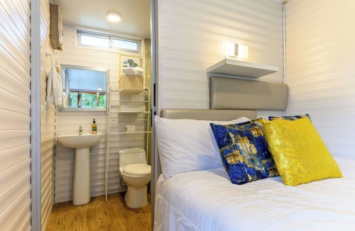 Bajos del Toro Hotel | Blue Morpho Lodge