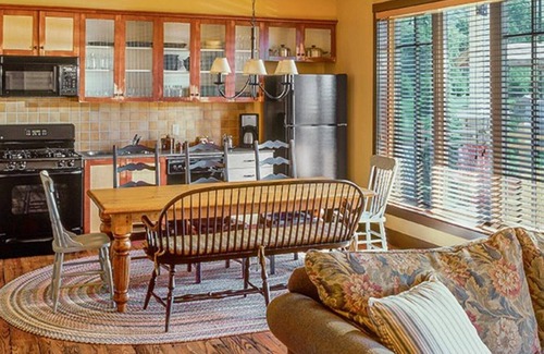 The Blue Mountains House | Blue Mountain Get Away!