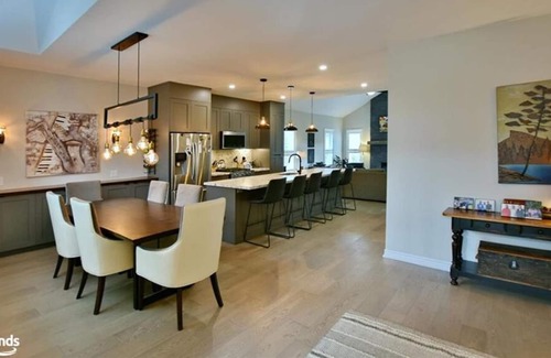 Clearview House | Blue Mountain-Collingwood Peaceful Paradise!