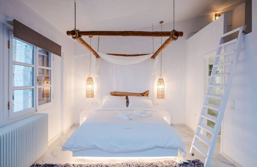Arachova House | Blue Mountain Guesthouse "Gaias”