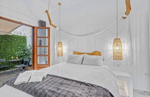 Arachova House | Blue Mountain Guesthouse "Freya”