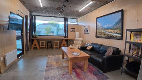 Tapanui Apartment | Blue Mountains Loft, Tapanui