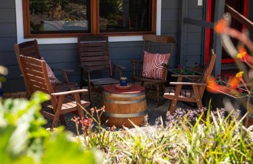Hazelbrook House | Blue Mountains Urban Farm Stay near Sydney
