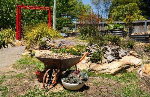 Hazelbrook House | Blue Mountains Urban Farm Stay near Sydney
