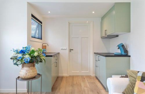 Zandvoort Apartment | Blue Oasis Cottage - Free Parking
