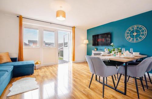 Heeley House | Blue Ocean Stays Retreat Free Parking 12ppl