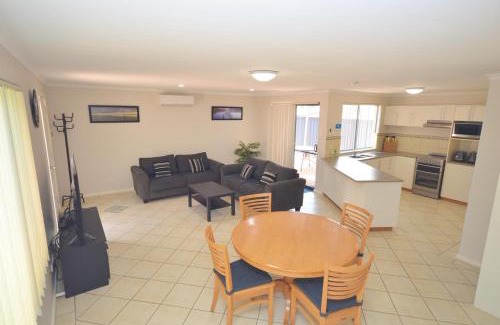 Kalbarri Apartment | Blue Ocean Villa 7 - Kalbarri, WA