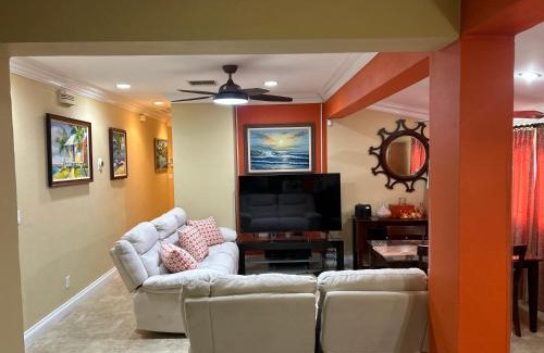 Nassau House | Blue Orchid Palms
