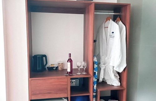 Chancay Apartment | Blue Three - Suite con jacuzzi vista al jardin