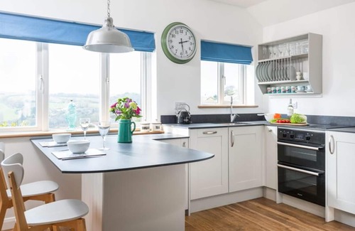 Mevagissey House | Blue Pebble - Chic and comfortable retreat, near coastal path and local beaches