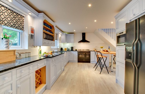 Waren Mill House | Blue Poppy House - Four Bedroom House, Sleeps 8