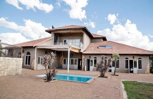Bloemfontein House | Blue Rain Guest House