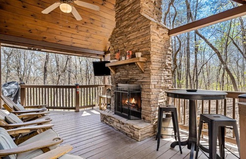 Blue Ridge House | Blue Ridge Bear Bungalow