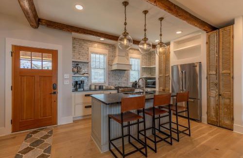 Lenoir House | Blue Ridge Bliss at Blue Ridge Mountain Club